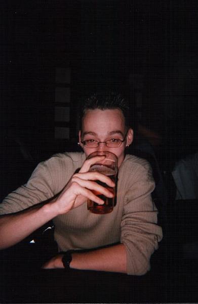 Arie in Pub 2.jpg