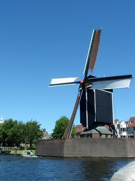 B007.JPG
